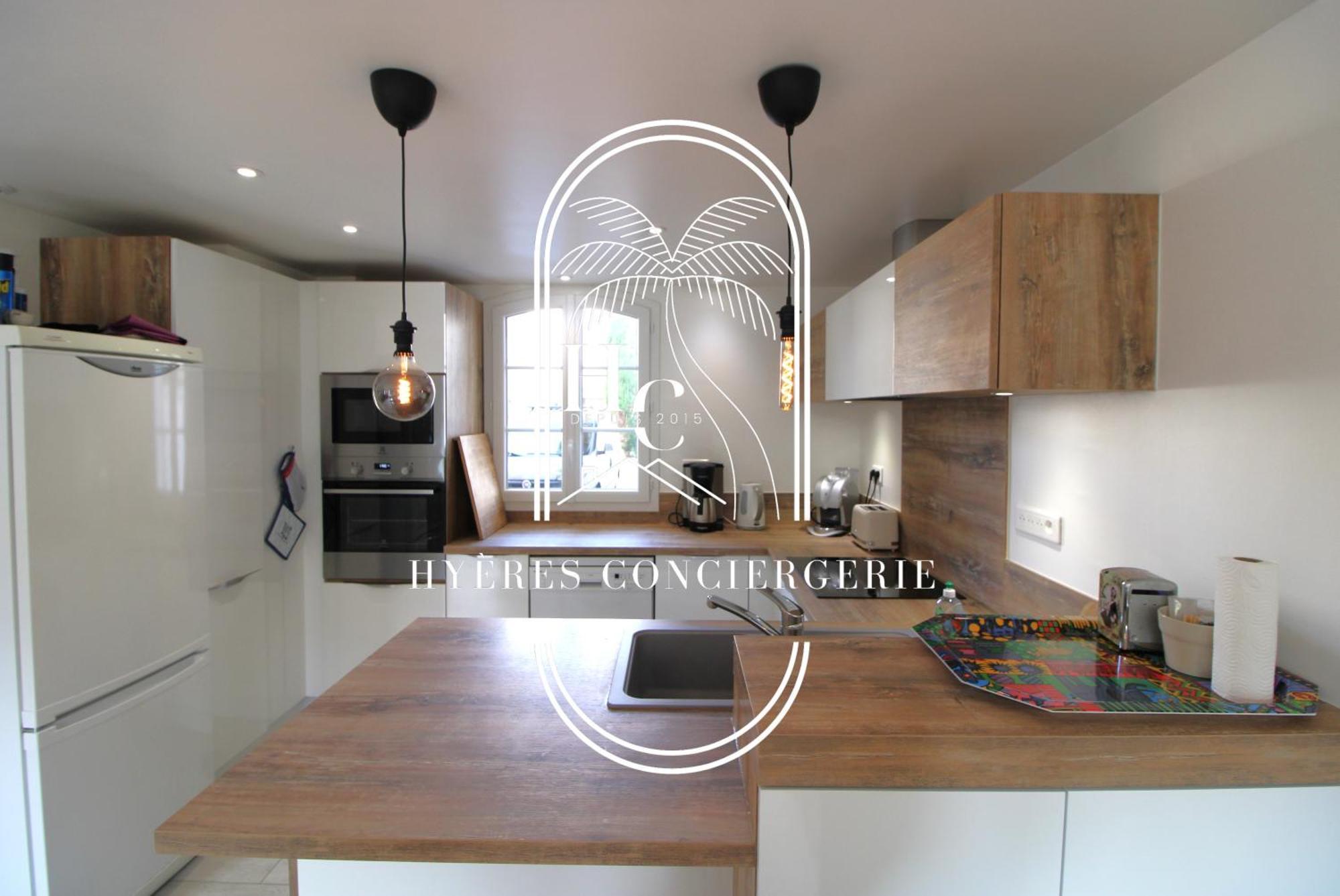 Apartment Duplex Au Coeur Du Port D'hyeres- Plages Parking By Hc