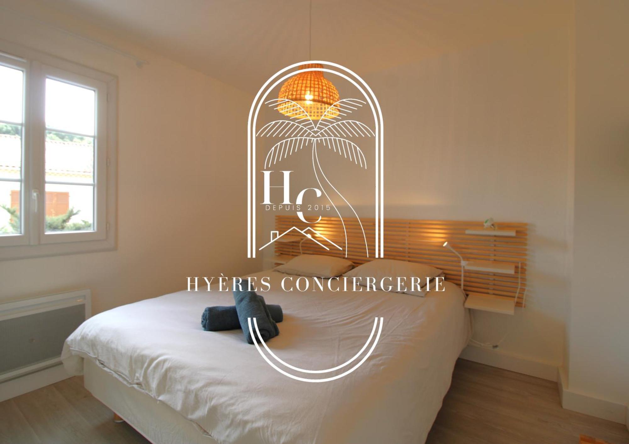 Duplex Au Coeur Du Port D'hyeres- Plages Parking By Hc