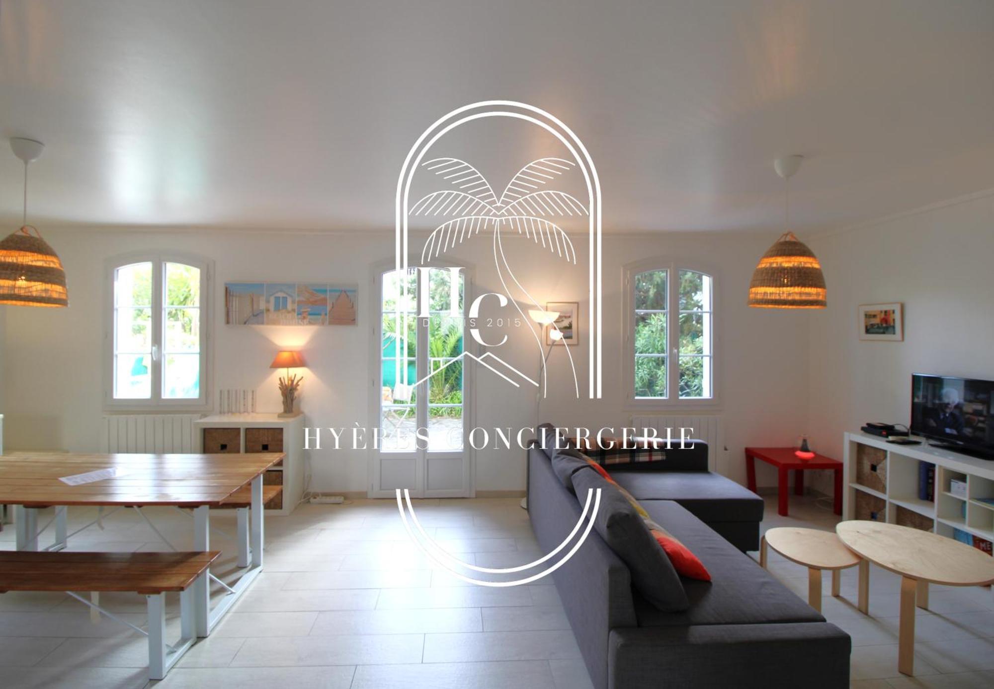 Duplex Au Coeur Du Port D'hyeres- Plages Parking By Hc *